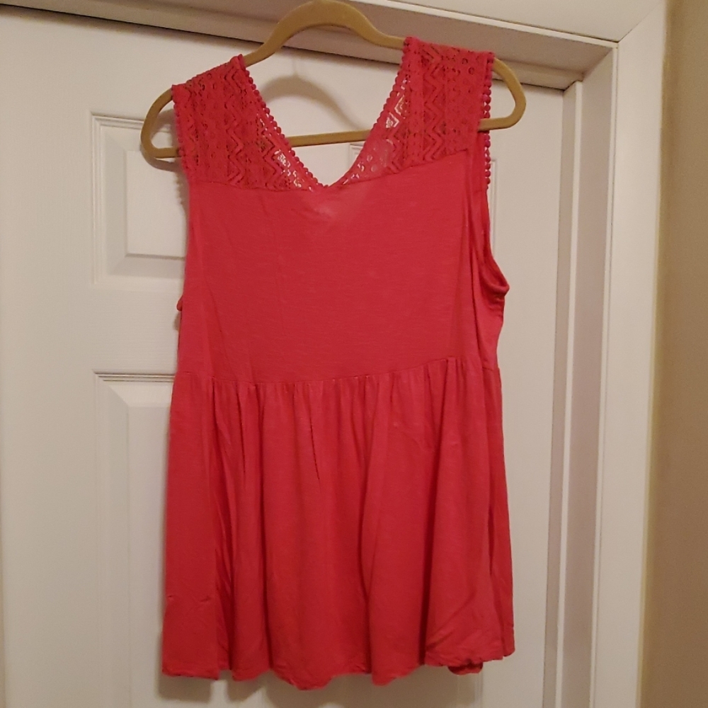 Flowy Tank Top - Picture 2 of 2